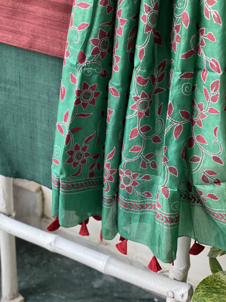 MAROON & GREEN TUSSAR SILK KANTHA EMBROIDERED dupatta  SET