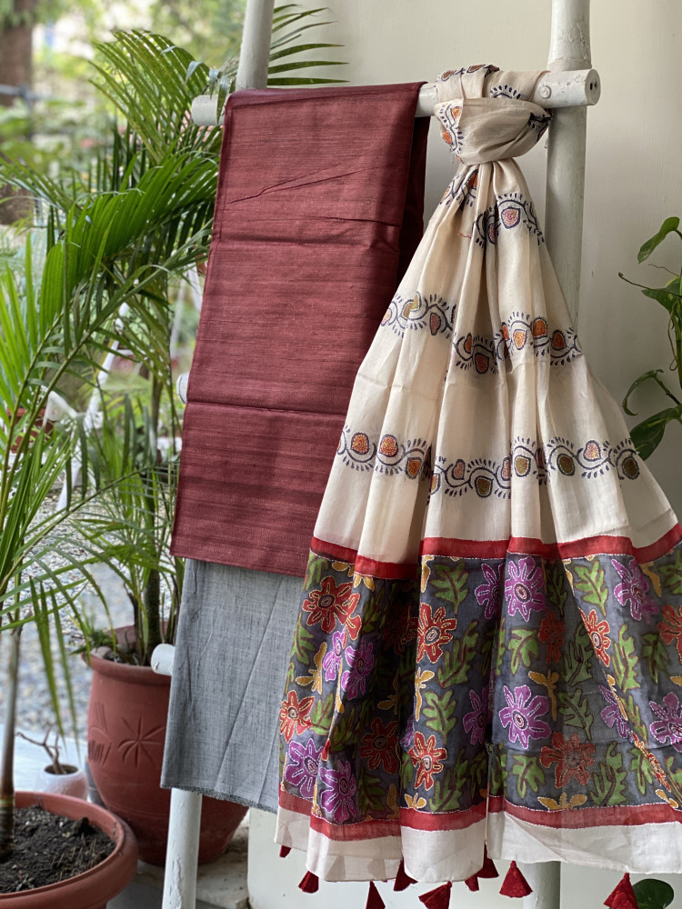 Image of MAROON &amp; GREY TUSSAR SILK KANTHA EMBROIDERED dupatta  SET