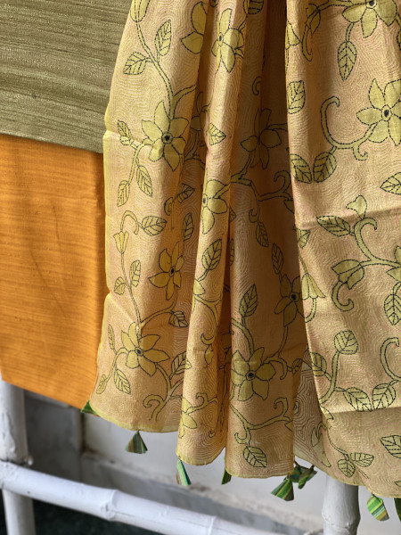 MEHNDI GREEN & YELLOW TUSSAR SILK KANTHA EMBROIDERED dupatta  SET