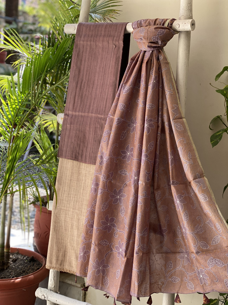 Image of BROWN &amp; FAWN TUSSAR SILK KANTHA EMBROIDERED dupatta  SET