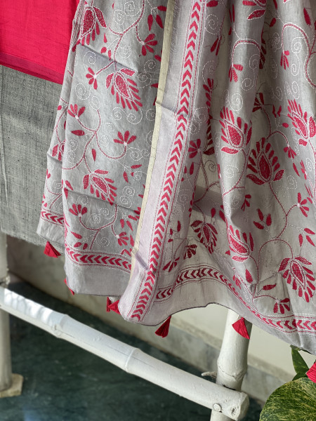 ROSE & GREY TUSSAR SILK KANTHA EMBROIDERED dupatta  SET