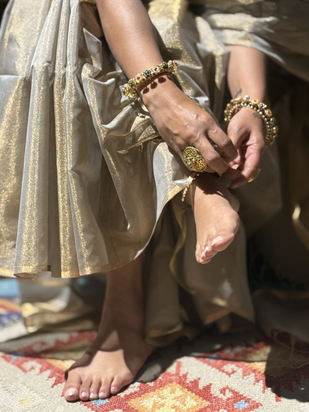 'INDIRA' ASH GREY ZARI WOVEN MAHESHWARI SILK  SARI