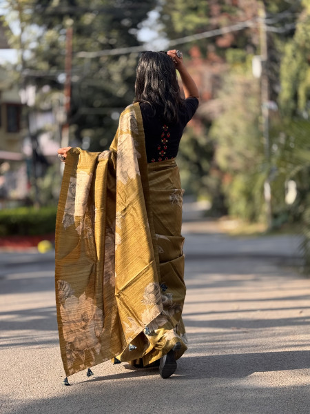 OLIVE FLORAL PRINT TUSSAR SILK SARI