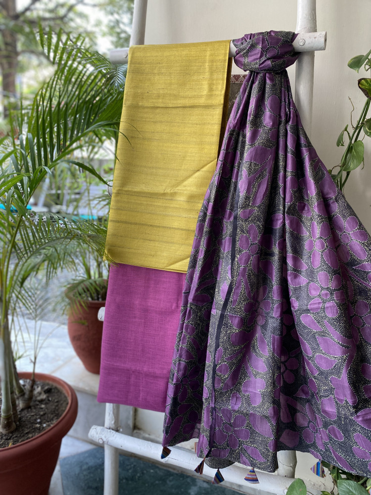Image of MUSTARD &amp; BLACK SILK KANTHA EMBROIDERED dupatta  SET