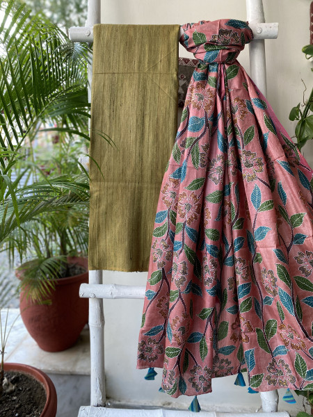 MEHNDI GREEN & SALMON TUSSAR SILK KANTHA EMBROIDERED dupatta  SET