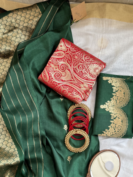 BOTTLE GREEN BANARASI HAND WOVEN PURE SILK SARI