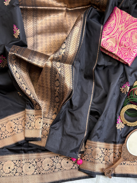 BLACK MEENAKARI BANARASI HAND WOVEN PURE SILK SARI