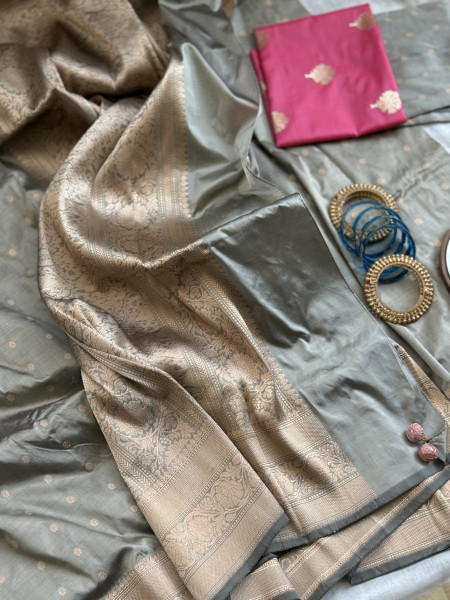GREY BANARASI HAND WOVEN PURE SILK SARI