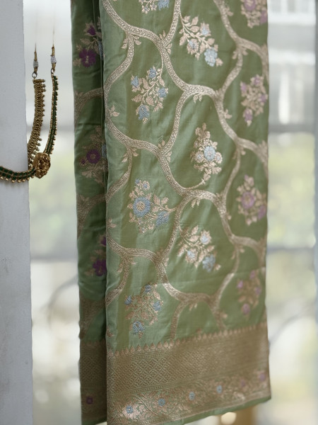 PISTA GREEN BANARASI MEENAKARI HAND WOVEN PURE SILK SARI