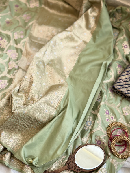 PISTA GREEN BANARASI MEENAKARI HAND WOVEN PURE SILK SARI