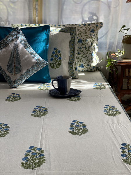 OFF WHITE COTTON HAND BLOCK PRINT KING BEDSHEET