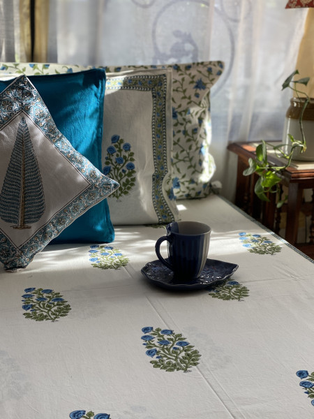 OFF WHITE COTTON HAND BLOCK PRINT KING BEDSHEET