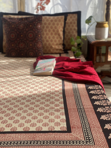 BEIGE COTTON "BAGH" HAND BLOCK PRINT DOUBLE BEDSHEET