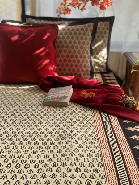 BEIGE COTTON "BAGH" HAND BLOCK PRINT DOUBLE BEDSHEET