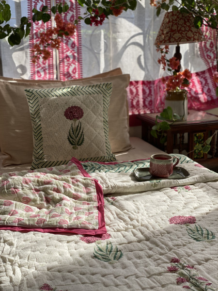 OFF WHITE Cotton Block Print DOUBLE JAIPURI RAZAI