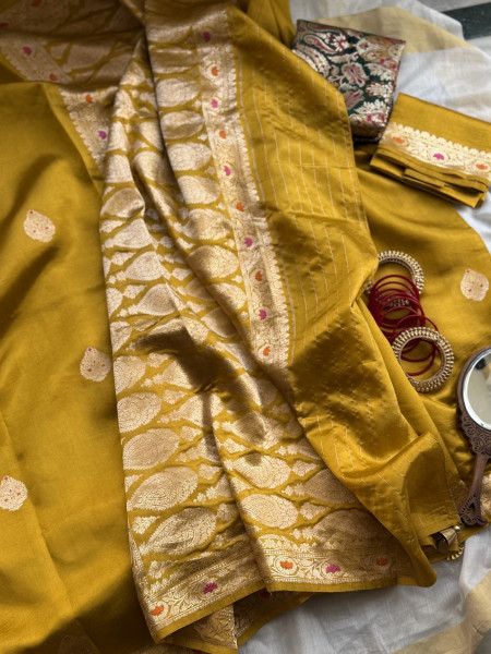MUSTARD BANARASI MEENAKARI HAND WOVEN PURE SILK SARI