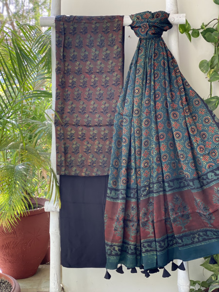MAROON-GREEN AJRAKH MODAL SILK DUPATTA SET