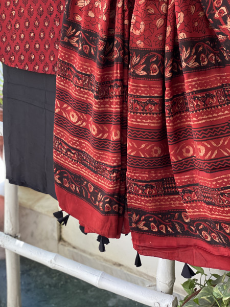 MAROON-BLACK AJRAKH MODAL SILK DUPATTA SET