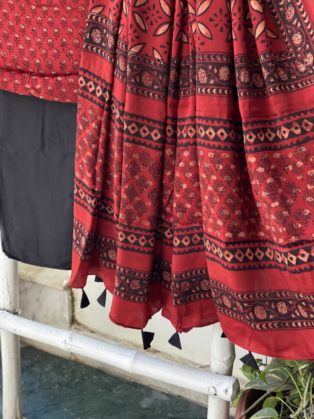 MAROON-BLACK AJRAKH MODAL SILK DUPATTA SET