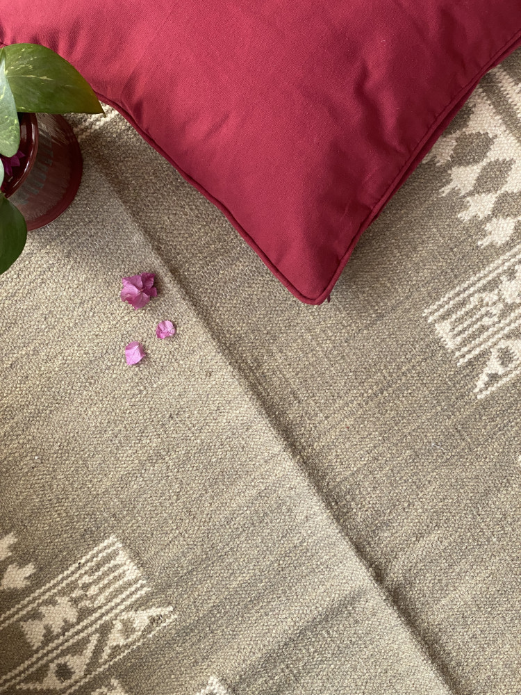 Image of BEIGE WOOL &amp; COTTON HAND WOVEN DURRIE