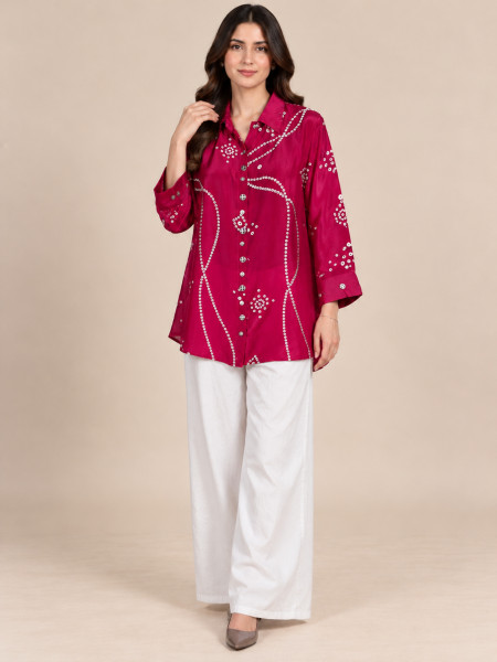 Image of Women's Magenta Bandhani Print Mid-Length Shirt