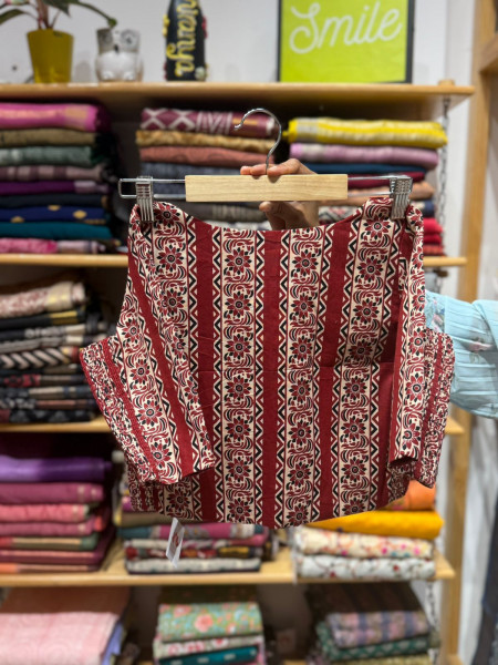 Stretchable Blouse - Size 36 to 38 - Mahroon