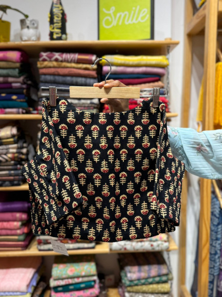 Stretchable Blouse - Size 36 to 38 - Multicolour