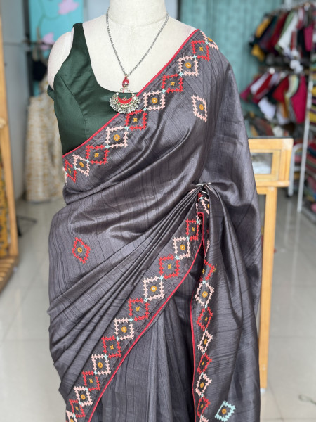 Semi Tussar - Gujarati Handwork Saree