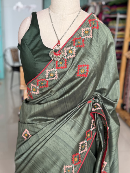 Semi Tussar - Gujarati Handwork Saree