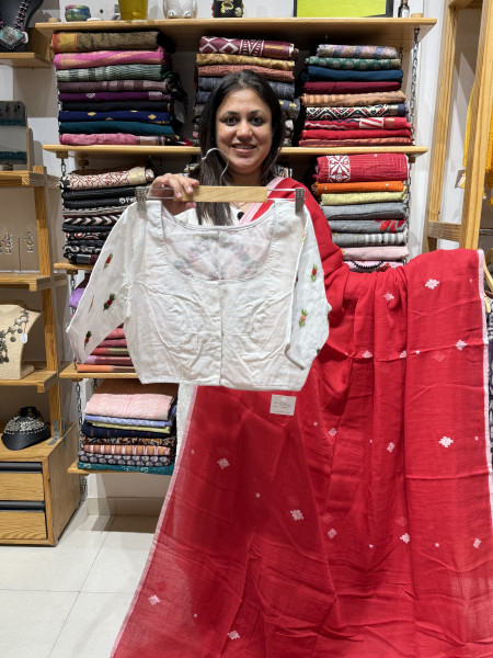 Red Jamdani Mul saree with Free Size Blouse