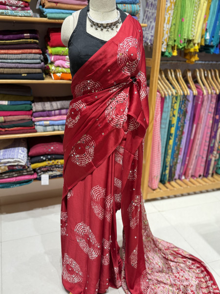 Shibori Mirror- Satin Crepe Saree