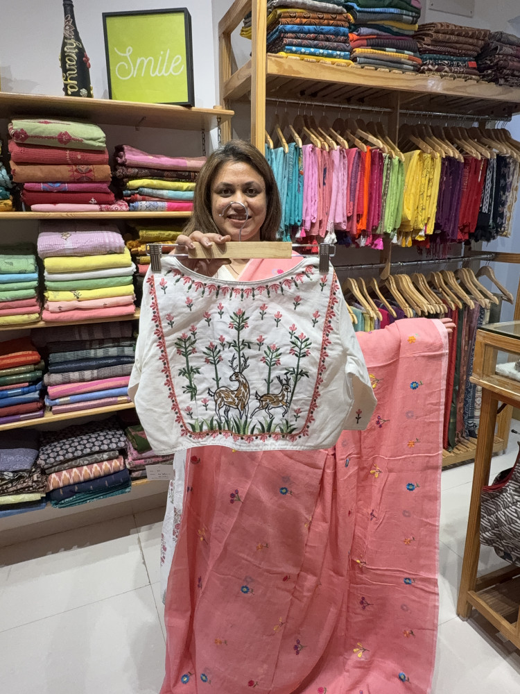 Image of Peach  mul Saree with Deer Embroidery Blouse