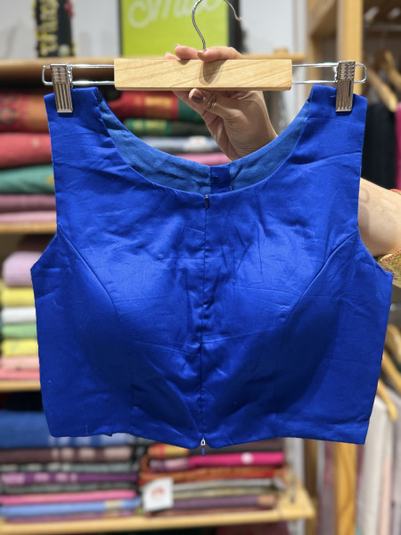 Zipper Blouses with attached sleeves