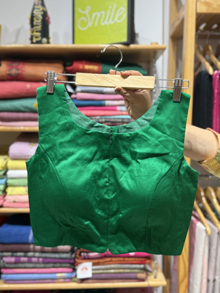 Zipper Blouses with attached sleeves