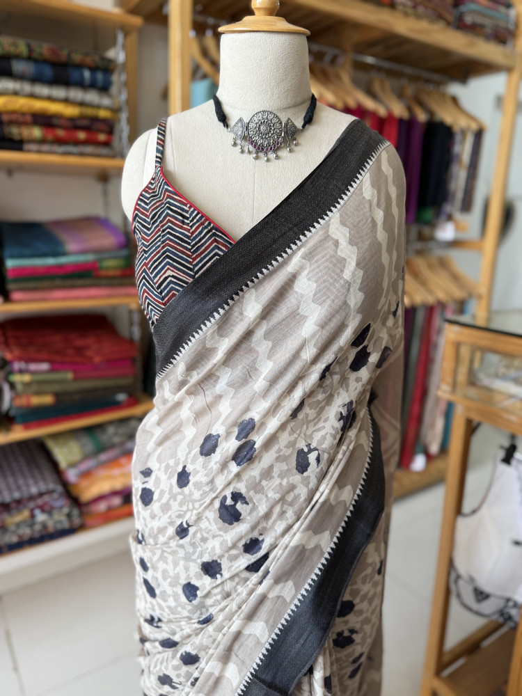 Image of Bengal cotton soft Saree with Dabu Handblock print