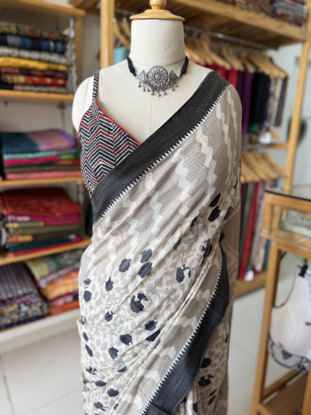 Bengal cotton soft Saree with Dabu Handblock print