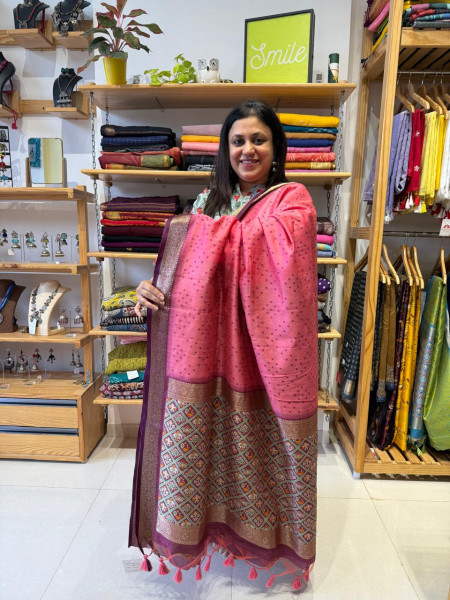 Semi Silk- Bandhani Print Patola Pallu - Pink