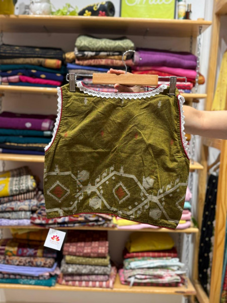 Sleeveless Mehendi Colour Jamdani Blouse - FREE SIZE