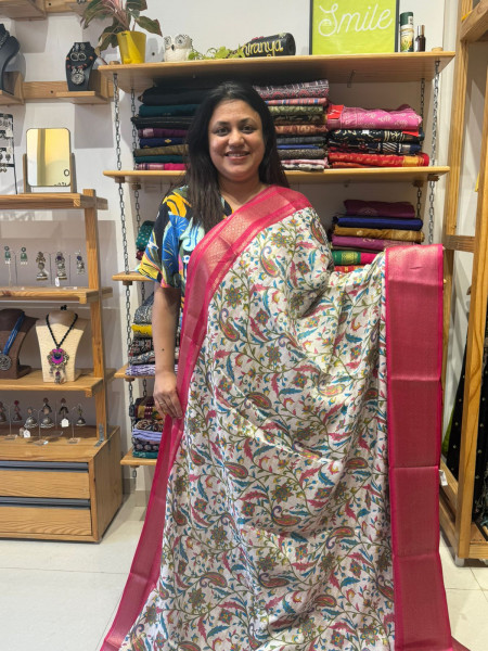 Semi Gorgette Floral print Saree - Pink