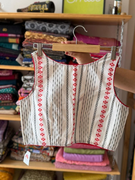 Red White Sleeveless Non Padded Blouse