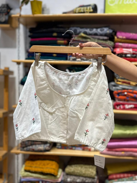 Deer Embroidery Blouse