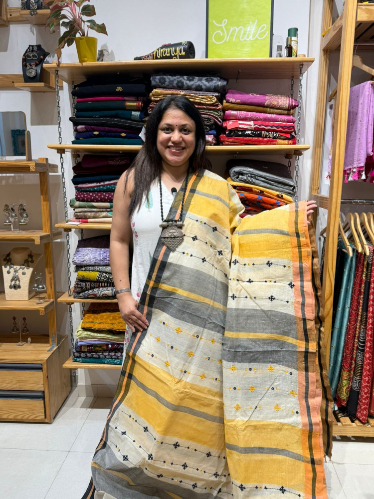 Image of Cotton Saree with Gujrati Handwork