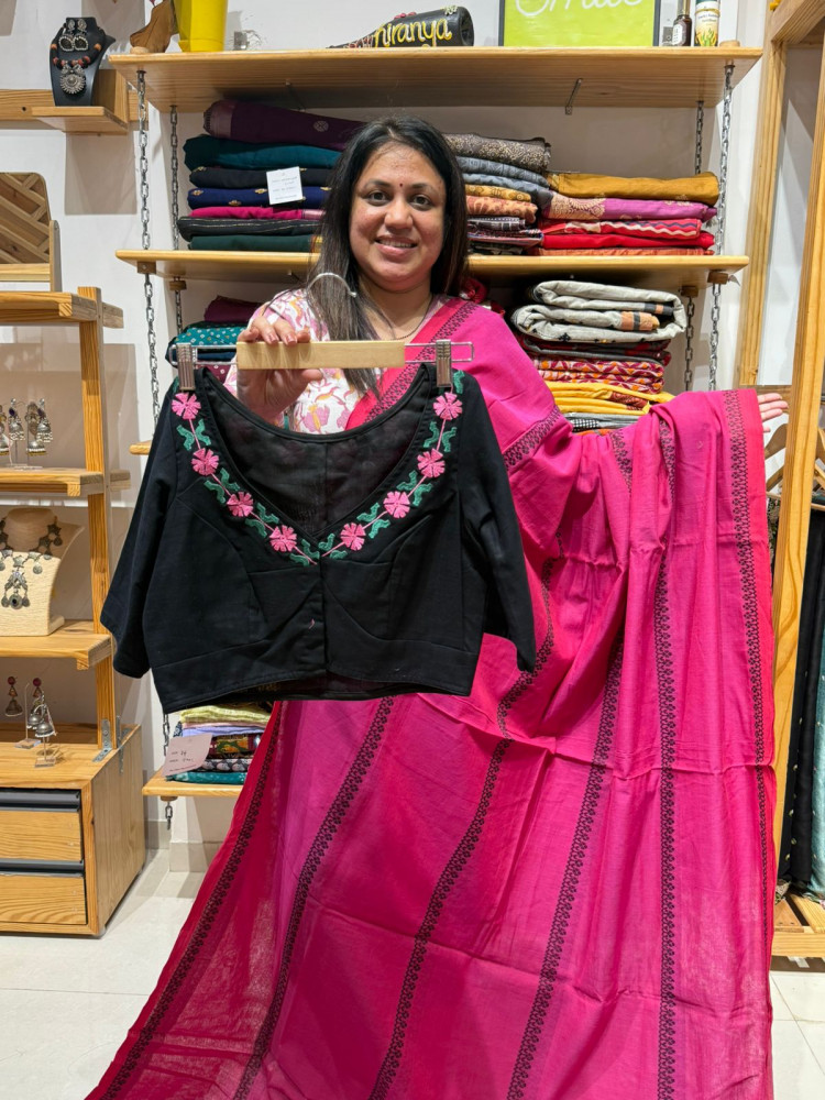 Image of Pink Dhaniakhali cotton Saree with Black Embroidered Blouse