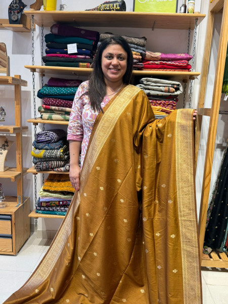 Kashmiri Pallu Banarsi Saree