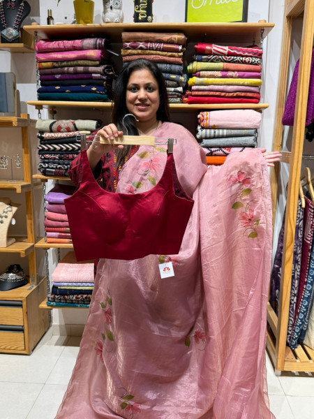 Crush Organza Saree with Free Size sleeveless blouse