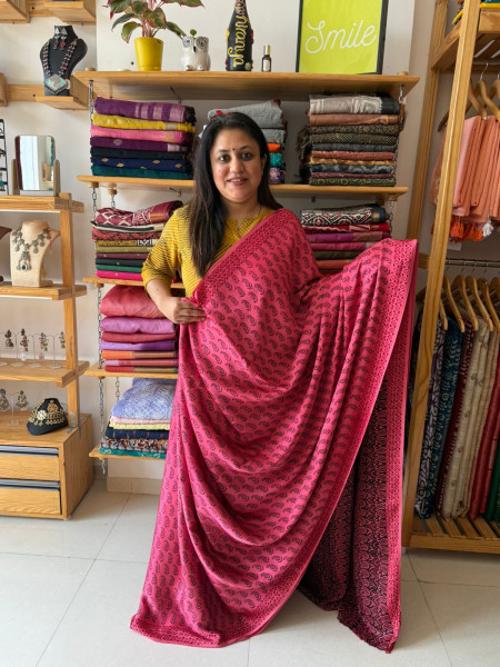 Modal Silk Bagh Print Saree with Sleeveless FREE SIZE Blouse