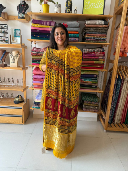 Modal Silk Bagh Print Saree with Sleeveless FREE SIZE Blouse