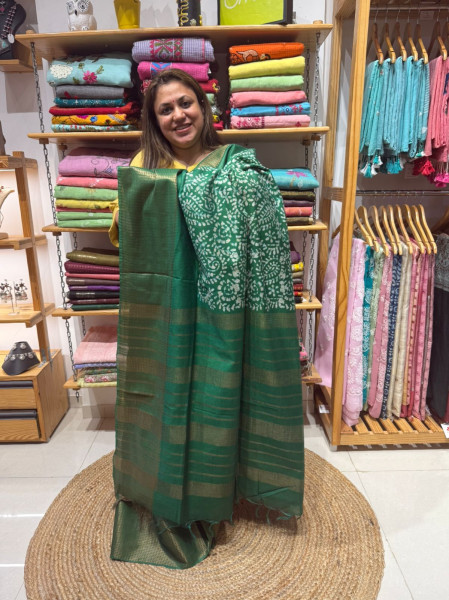 Blended Cotton Batik Saree Green