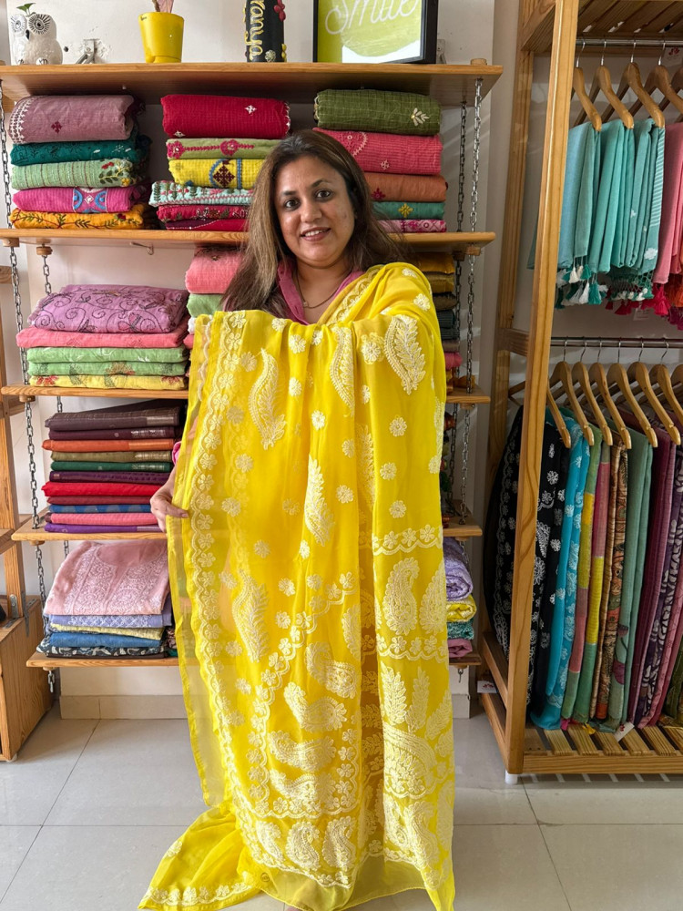 Image of CHIKANKARI SAREE IN Georgette