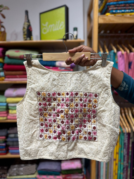 Pink Mul Saree with Hakoba Sleeveless padded Blouse
